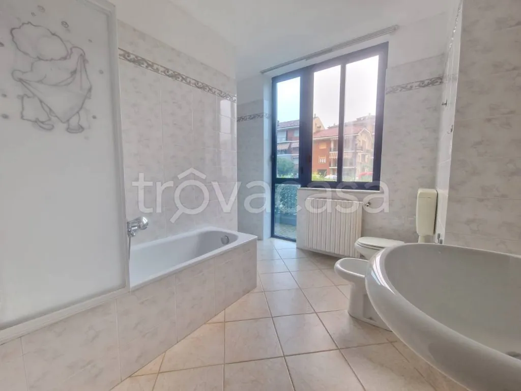 Bagni - Apartment with Balcony in Bra