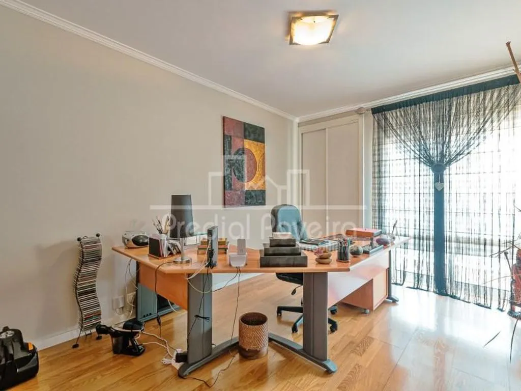 Bureau - Luxury Flat with Elevator in Póvoa de Varzim