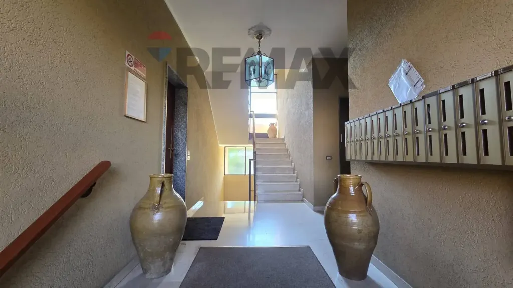 Entrée - Studio Flat with Lift in Varese
