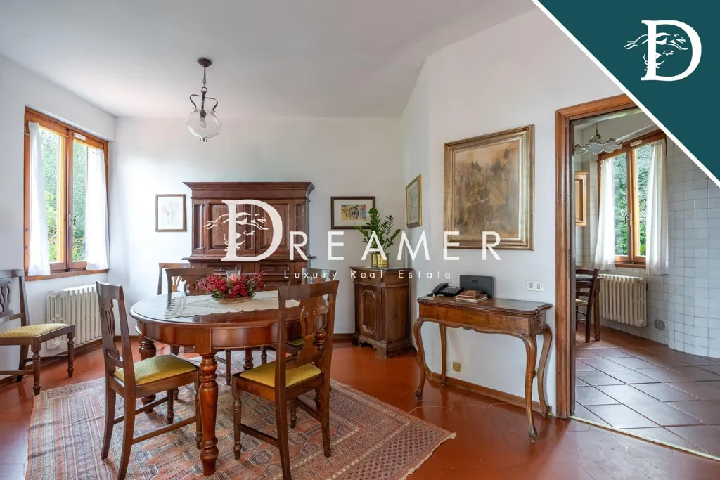 Sala da pranzo - Villa with Garden in Marignolle