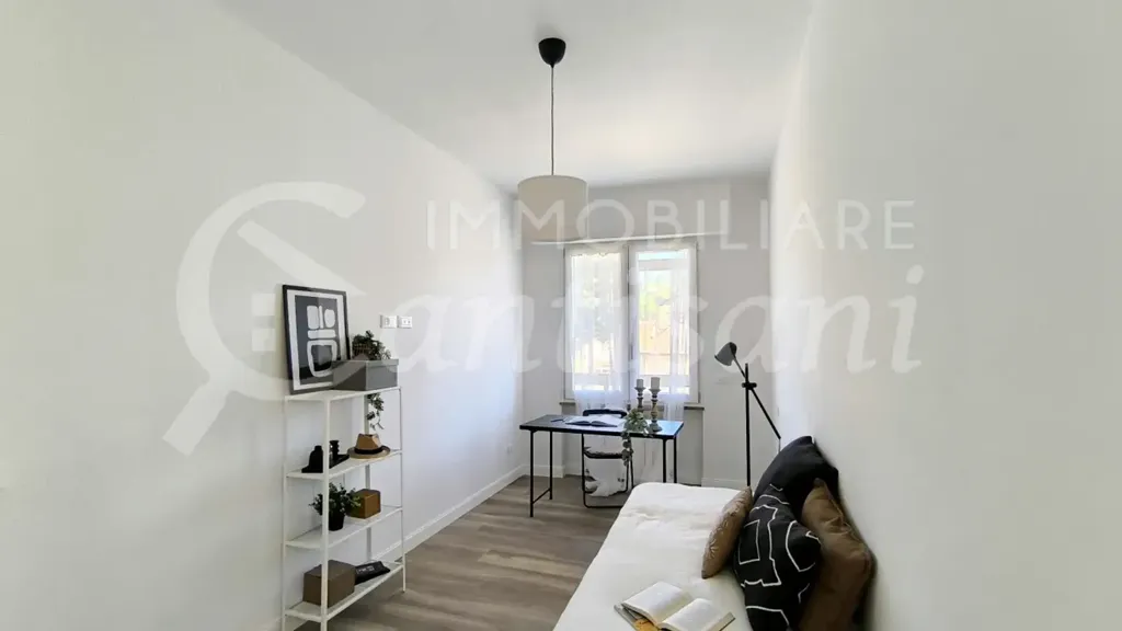 Bedrooms - Rearranged Apartment with Balcony in Florence