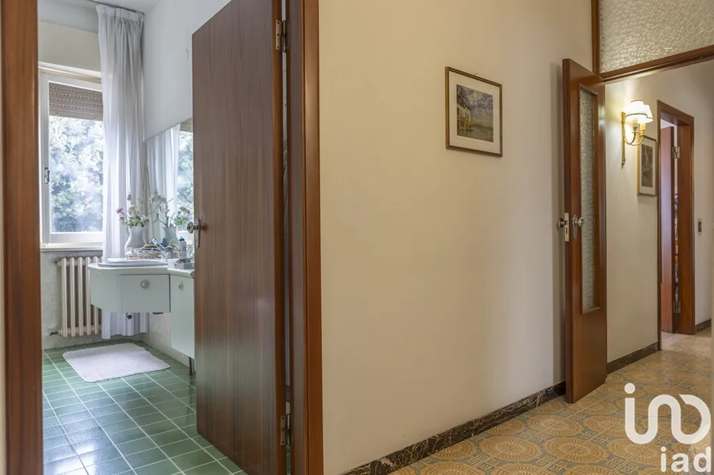 Entrée - Independent House with Balcony in Osimo