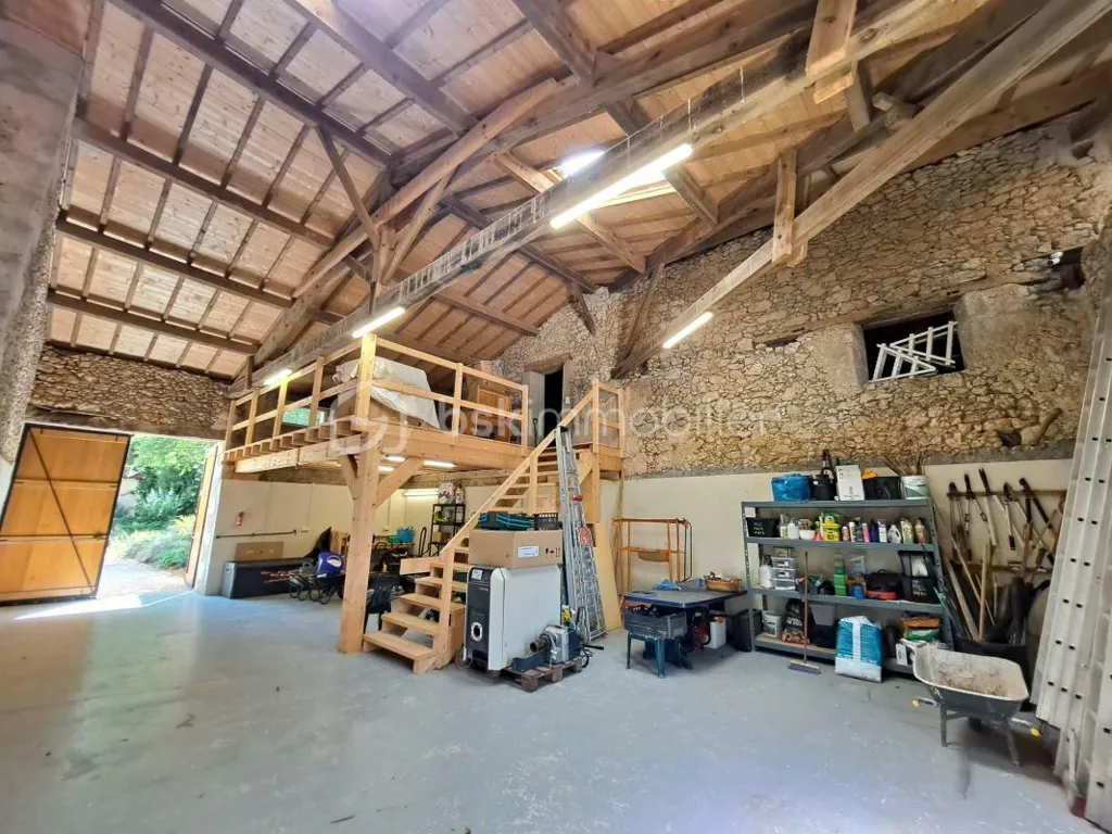 garage