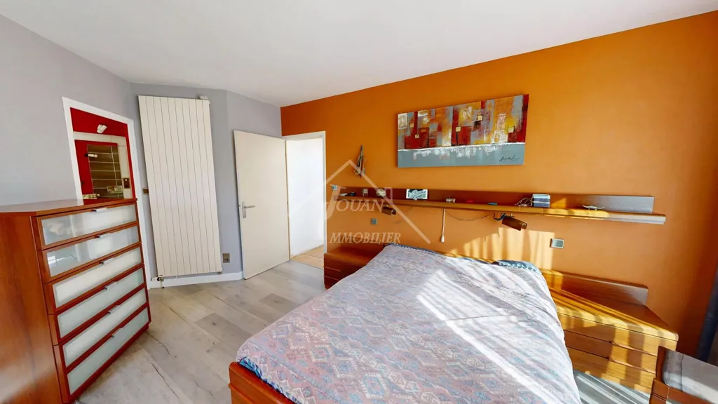 Camere da letto - Architect-Designed House with Garden in Countryside
