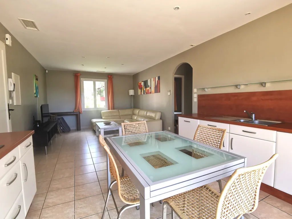 Cuisine - Propriété avec 4 Gîtes et Piscine à Béziers