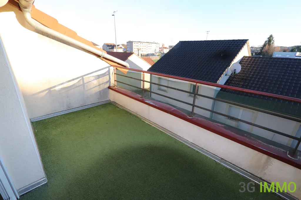 Rõdu - T5 Apartment with Terrace in Clouange