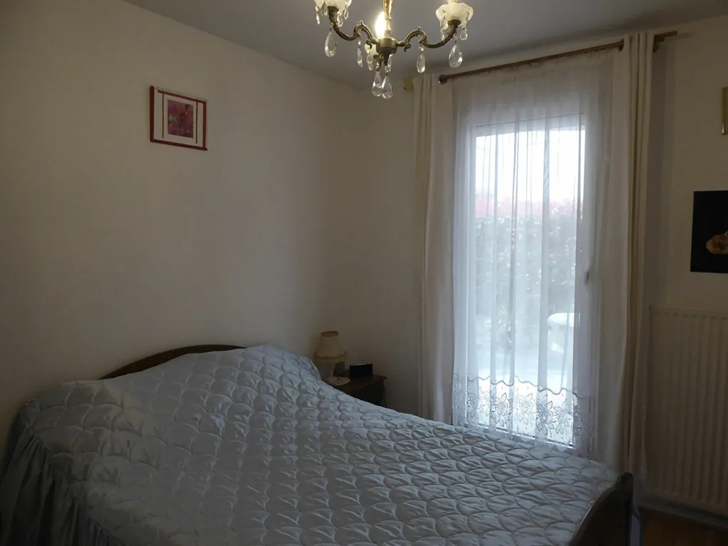 Camere da letto - 3-Bed Flat with Terrace in Sens Centre