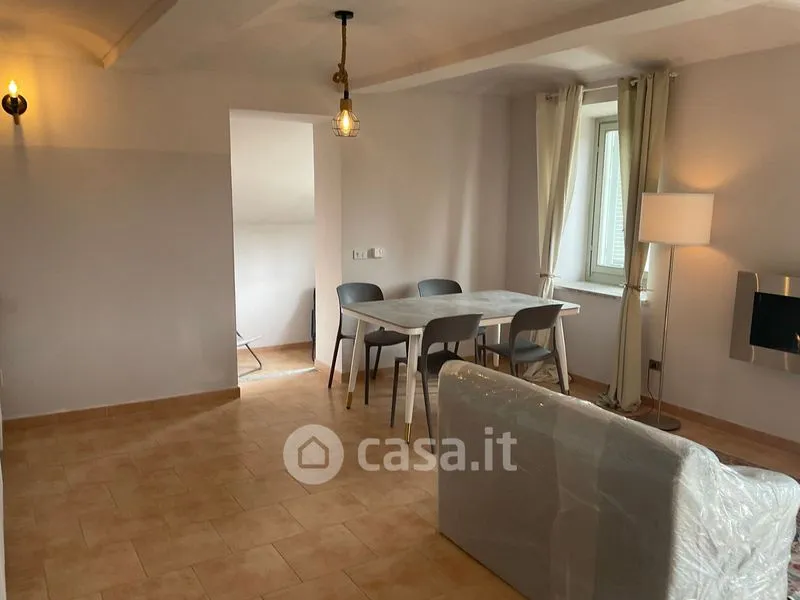 Salle à manger - Fully Furnished Apartment with Balconies in Piea