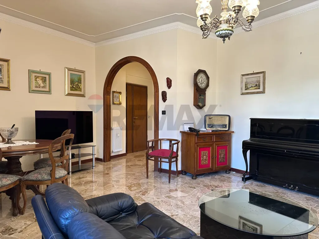 Elutuba - Apartment with Balcony near L'Aquila Centre