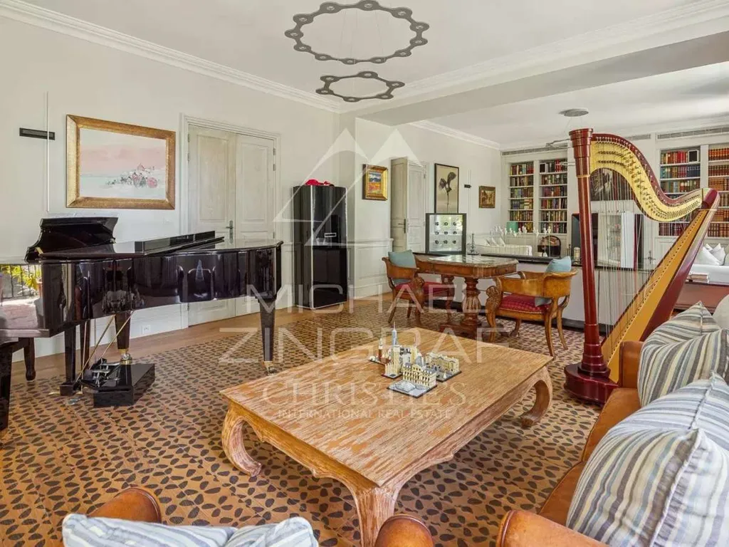 Séjour - Bastide Luxueuse avec 10 Chambres à Fayence