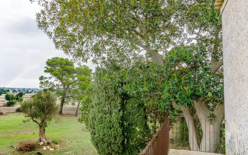 Jardin - 17th-Century Villa with Panoramic Views in Ragusa