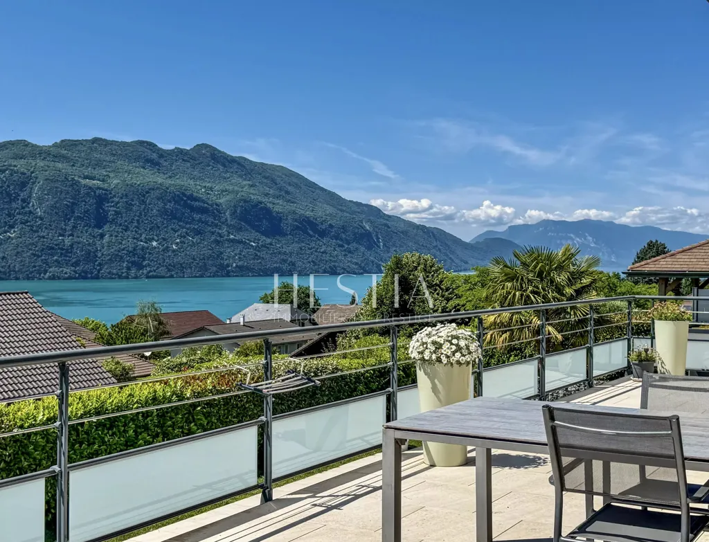 Terrass - Luxury House with Pool on Lake Bourget, Aix-les-Bains