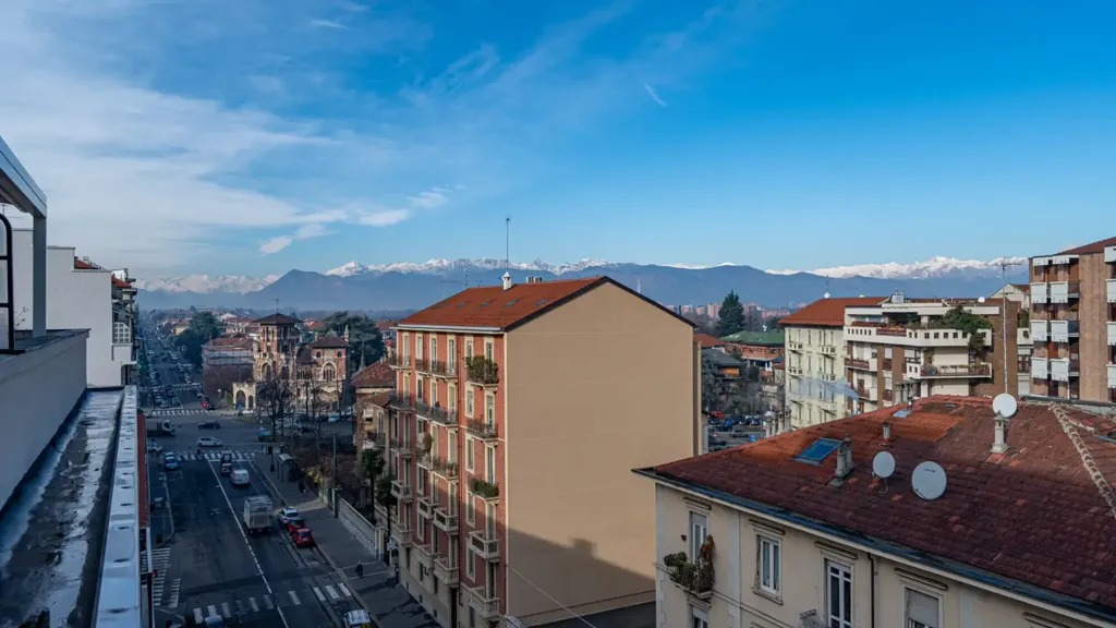 Balcon - Panoramic Apartment with Balcony in Turin