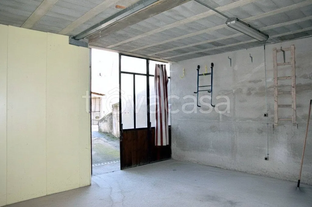 Garage - Independent House with Mountain View in Giaglione