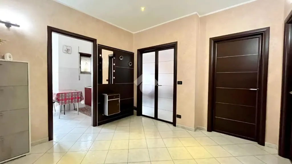 Entrée - Restored 4-Bedroom Flat with Balcony in Torino