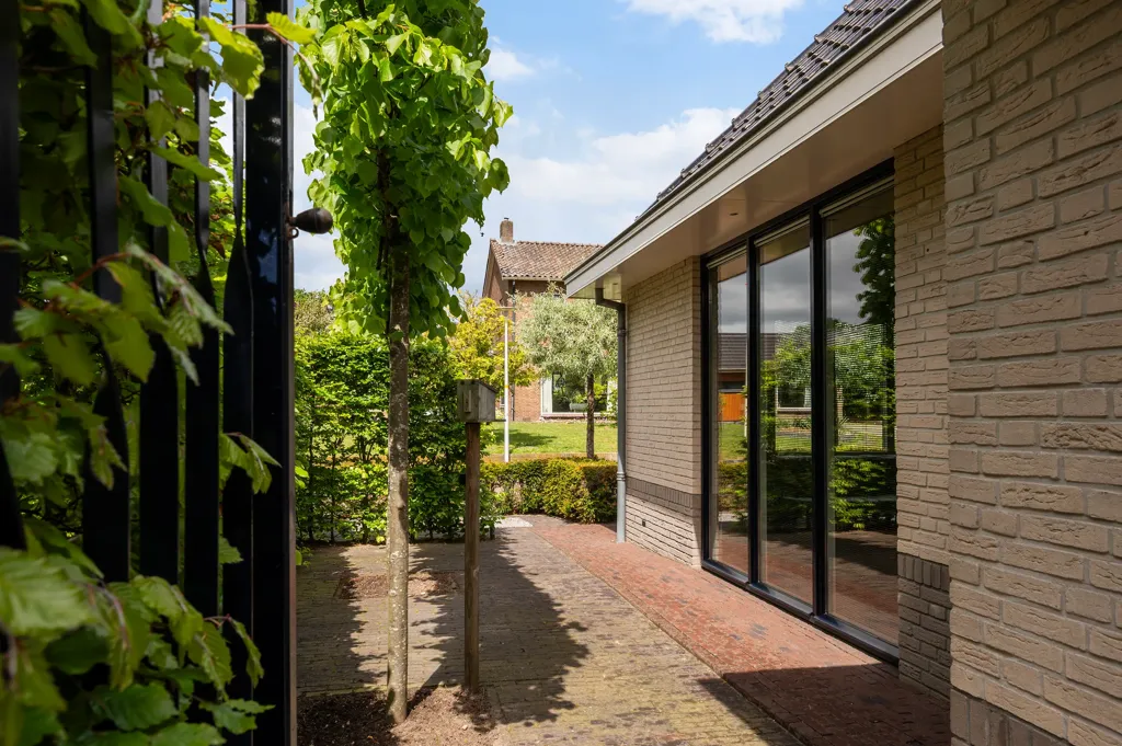 Garden - Semi-Bungalow with Private Garden in Markelo