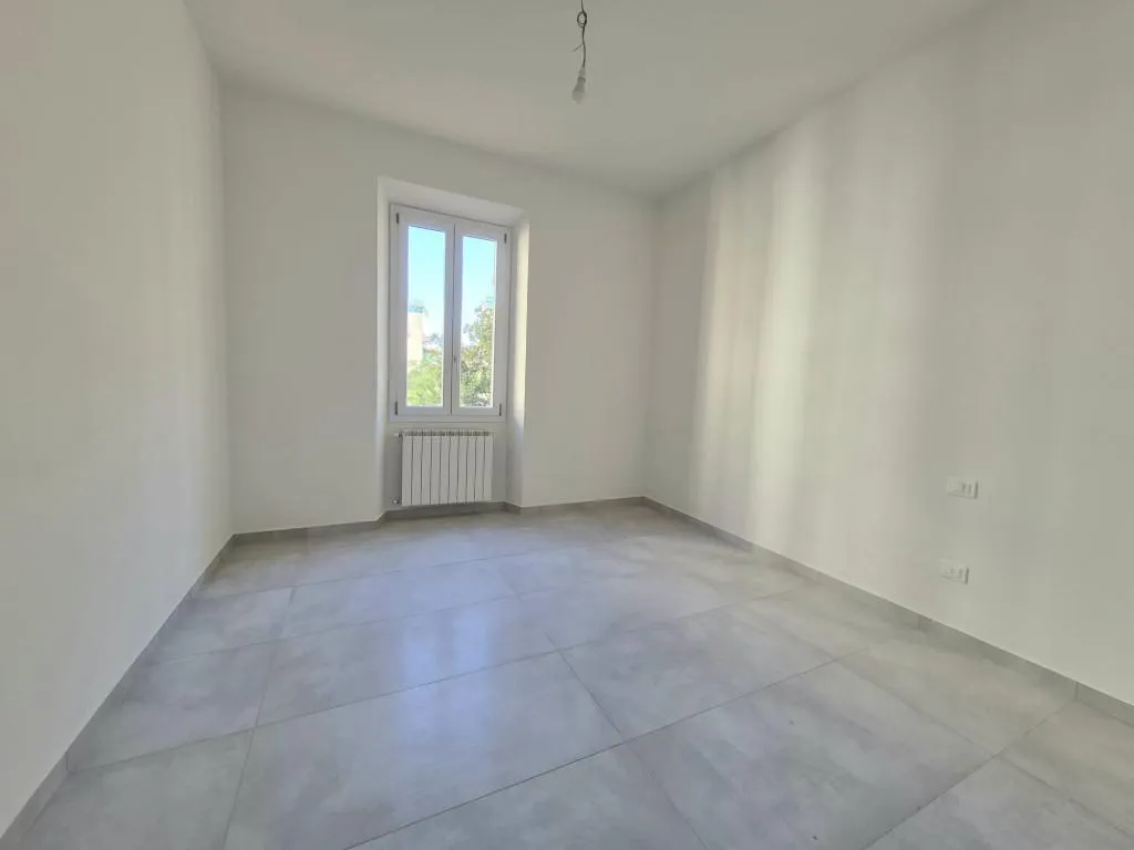 Rusticated Apartment with Terrace in Florence