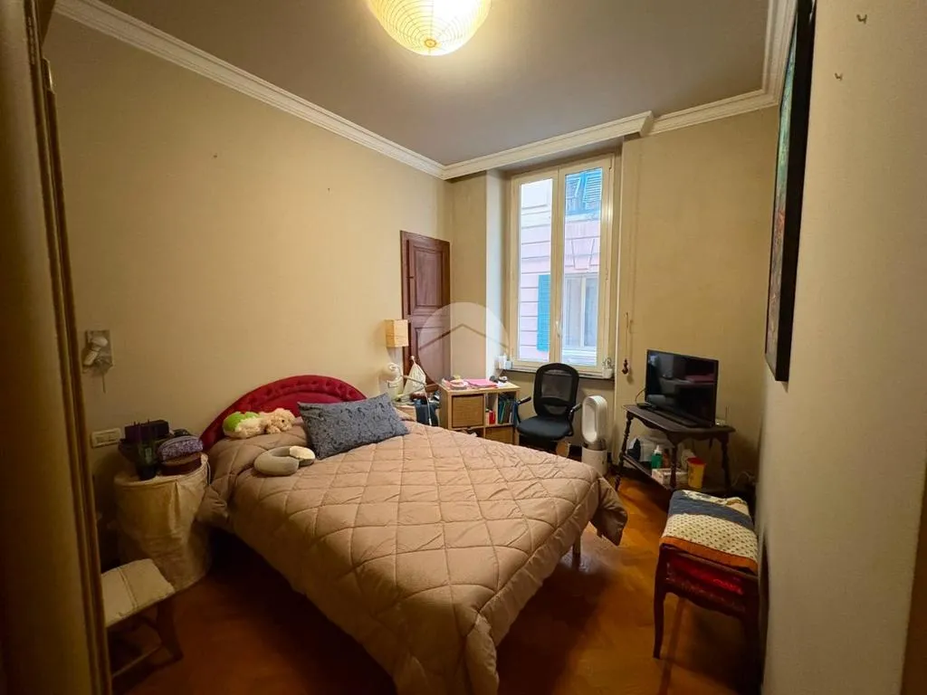 Bedrooms - Spacious 6-Room Apartment in Genoa