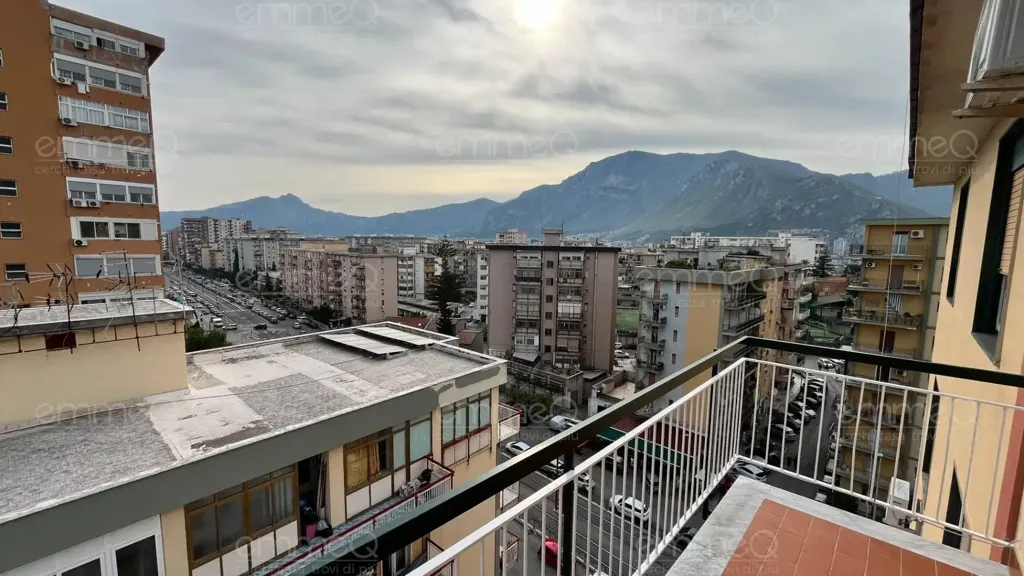 Balcon - Apartment with Panoramic Terrace in Palermo