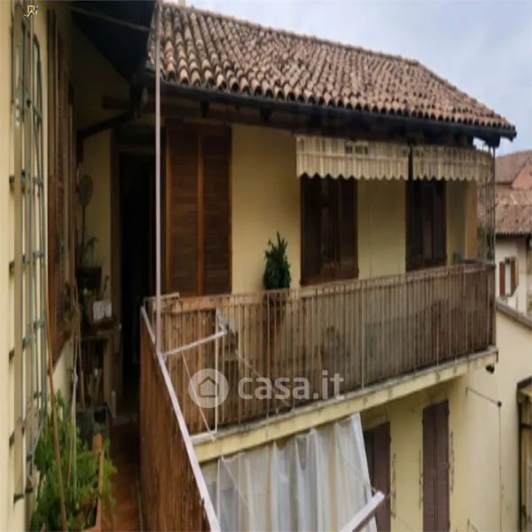 Rõdu - Three-Bedroom Apartment in Canelli