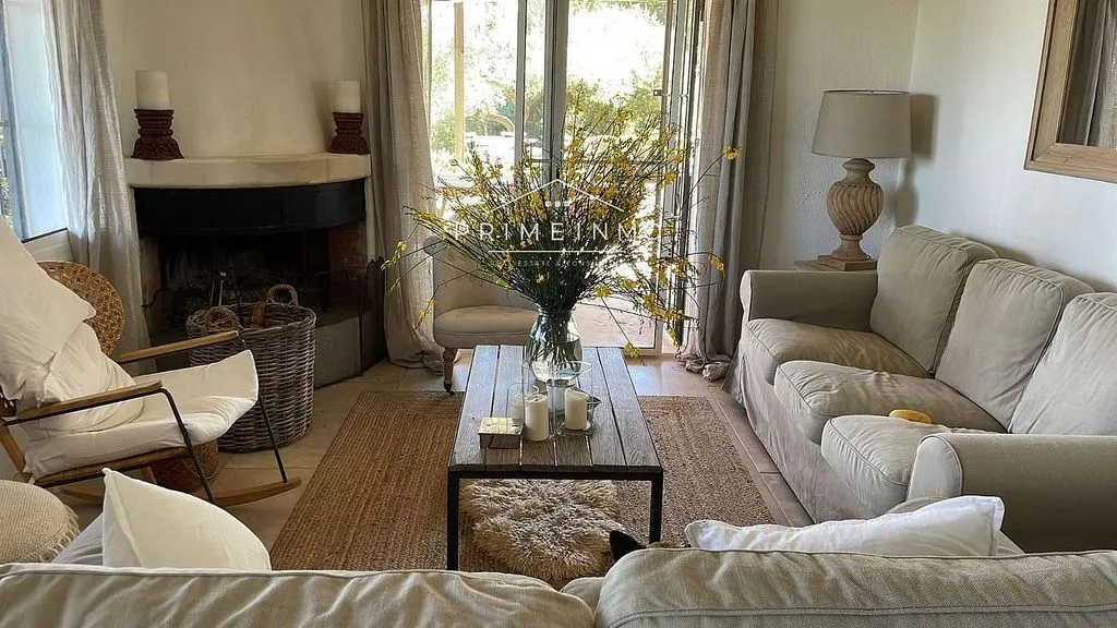 Séjour - Rustic Estate with Pool and Sea Views near l'Ampolla
