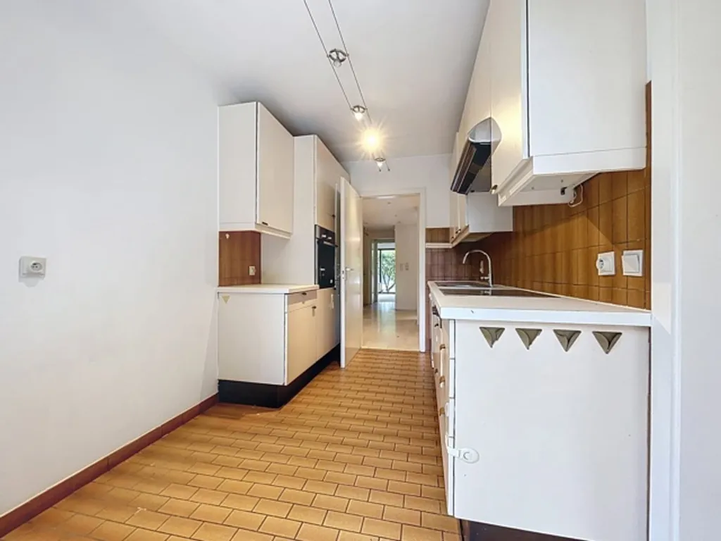 Cucina - Bright Ground Floor Apartment with Garden in Quiet Area