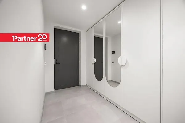 hallway_entrance