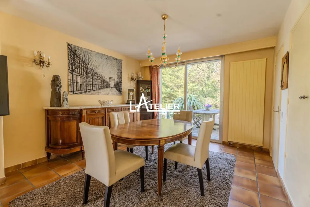 Söögituba - Spacious Property with Pool in Sautron