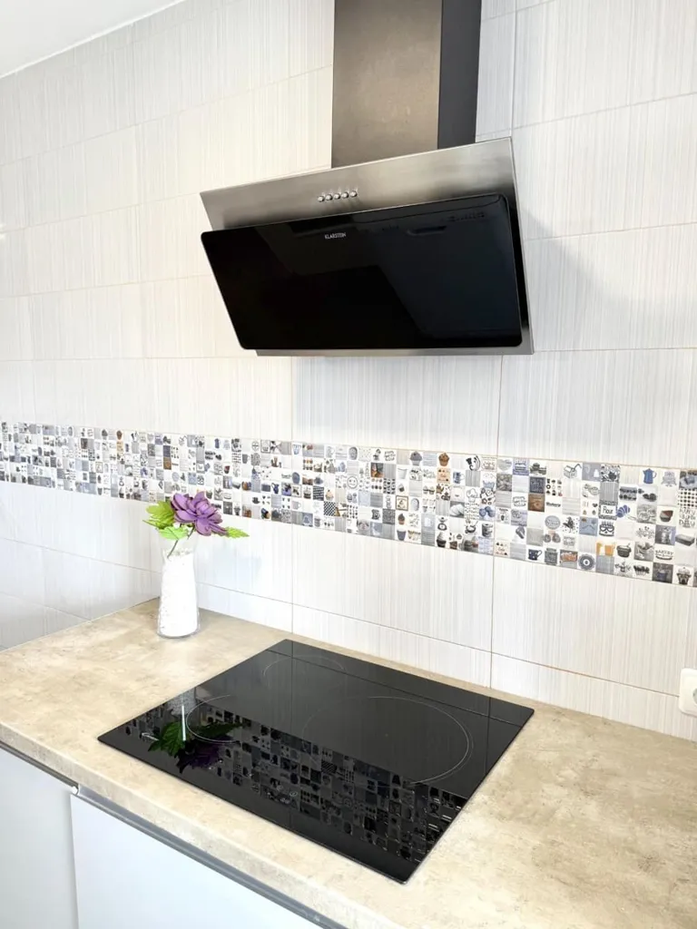 Kitchen - Reformed Flat with Balcony in Burjassot