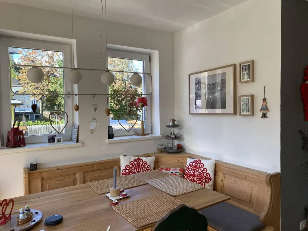 Söögituba - Modernised Apartment with Garden in Tirol