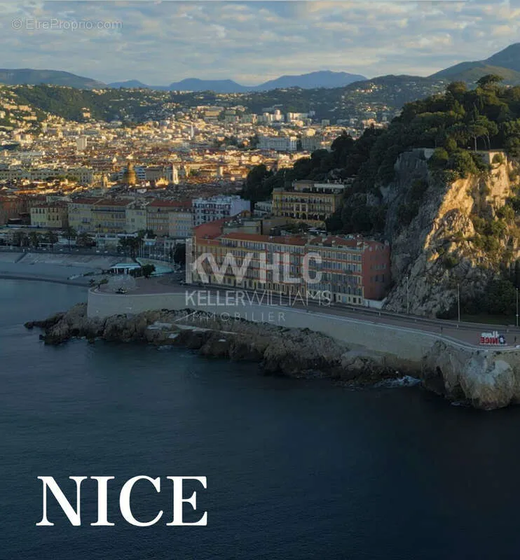 Duplex with Balcony in Nice Centre