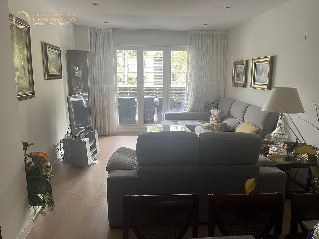 Elutuba - Apartment with Pool and Terrace in Valdezarza