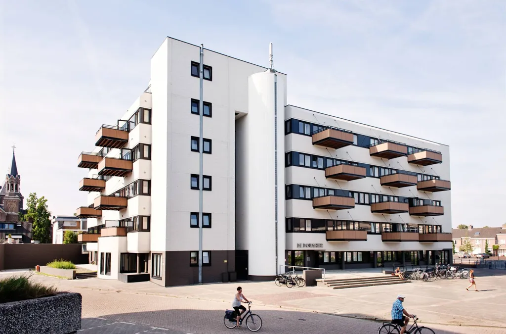 Välivaade - Modern 2-Bedroom Flat with Balcony in Roosendaal