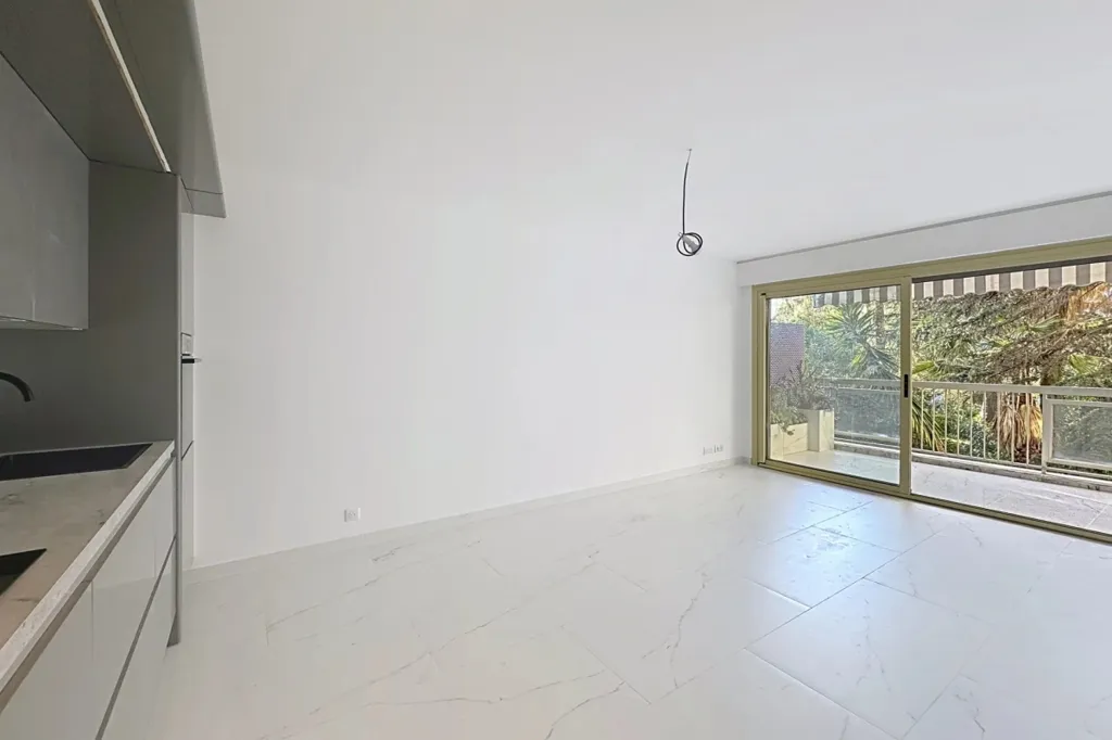 Köök - Renovated Apartment with Terrace in Cannes