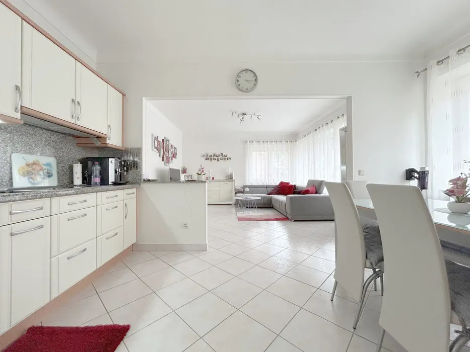 Cuisine - Appartement 3 Chambres avec Balcon au Rollingergrund