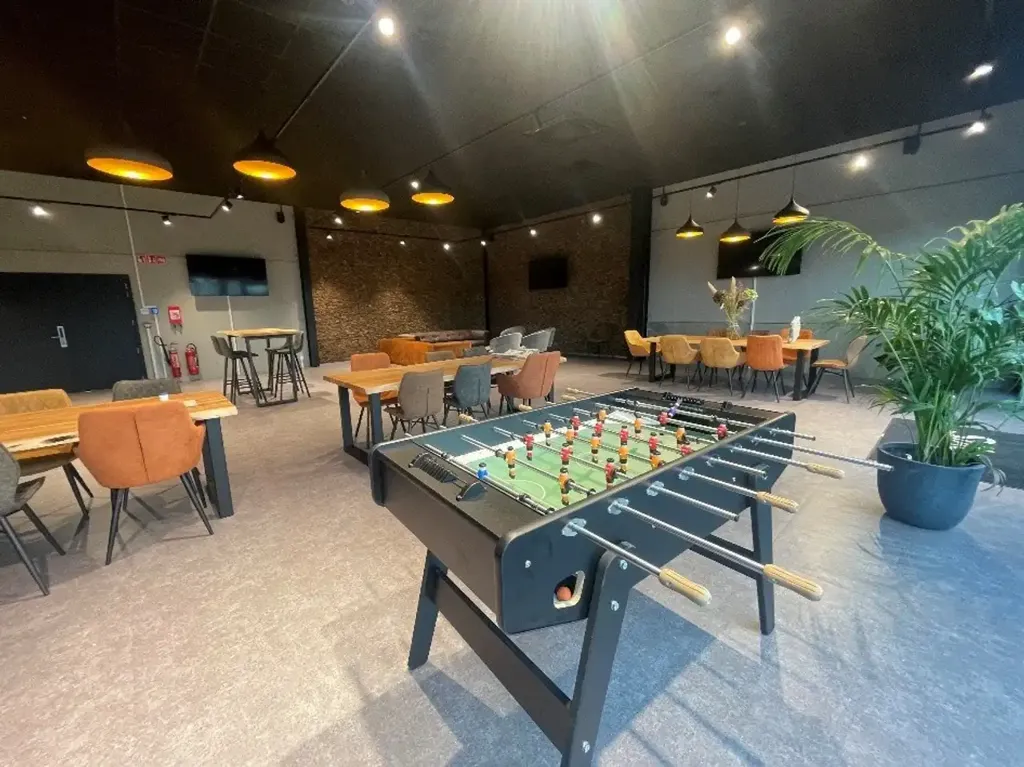 Pièces - Bureau Moderne à Louer sur le Site Pottelberg à Kortrijk
