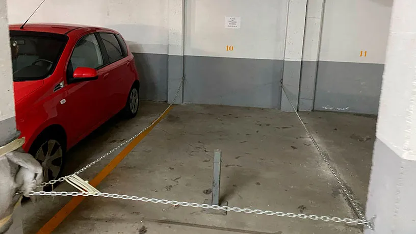 Garaaž - Parking Space in Piera, Barcelona