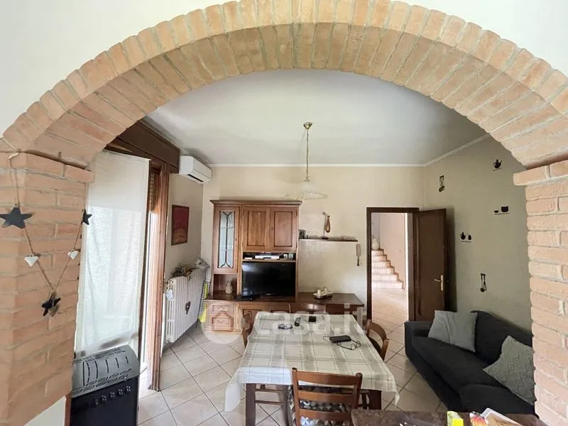 Salle à manger - Spacious Bifamiliar Villa in Gonzaga Centre
