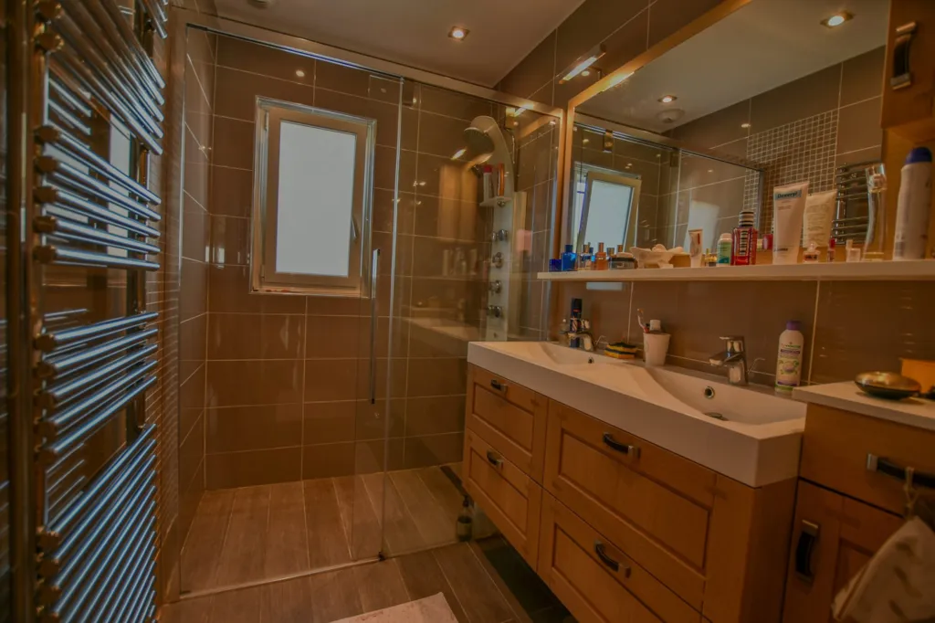 Salles de bain - Maison avec Piscine au Calme à La Teste-de-Buch