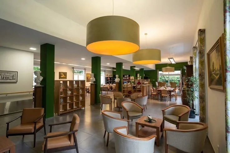 Accessible Flat in Residence Services