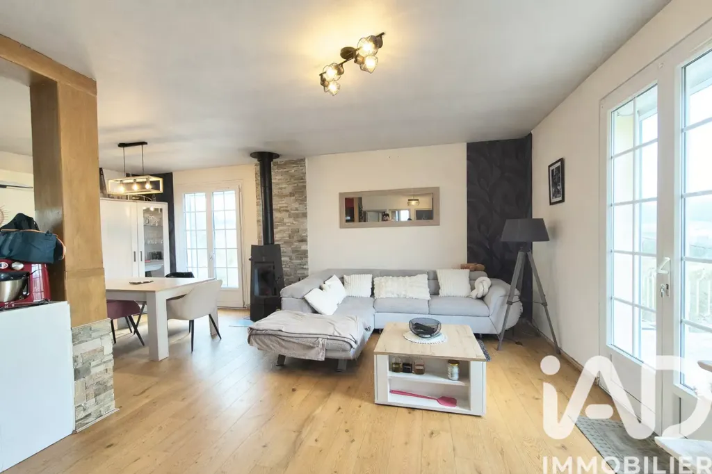 Séjour - Maison de Campagne avec Jardin à Varetz