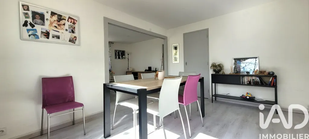 Söögituba - Renovated 3-Piece Apartment near Orange Centre