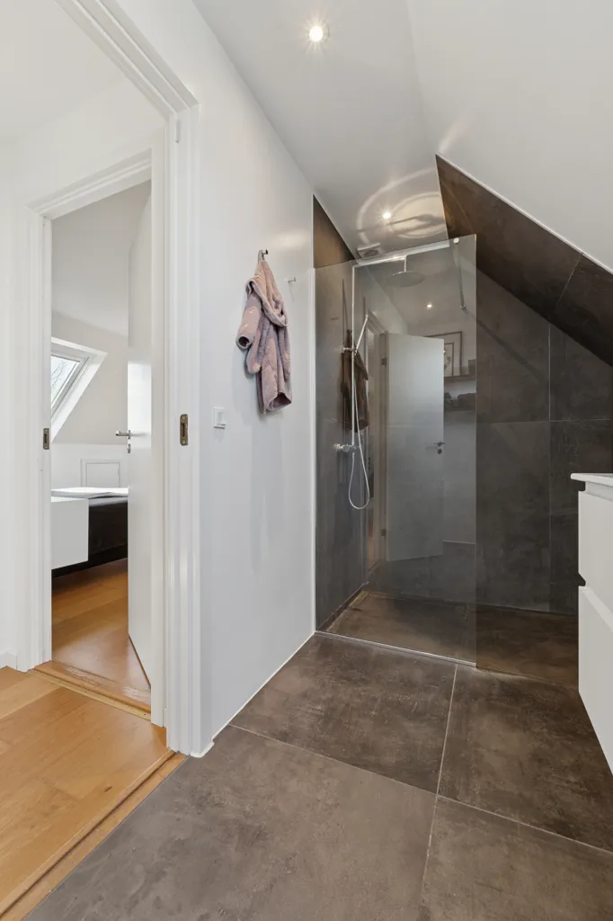 Salles de bain - Renovated Villa with Terrace in Sunds