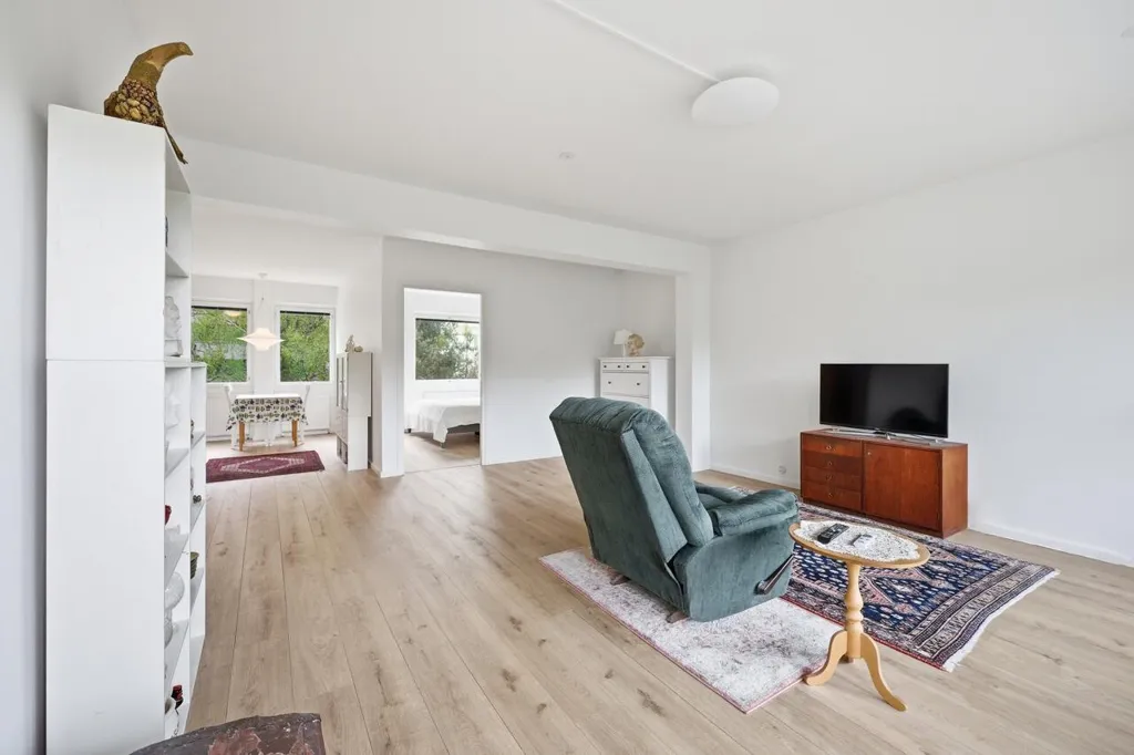 Elutuba - Apartment with Balcony in Tapiola