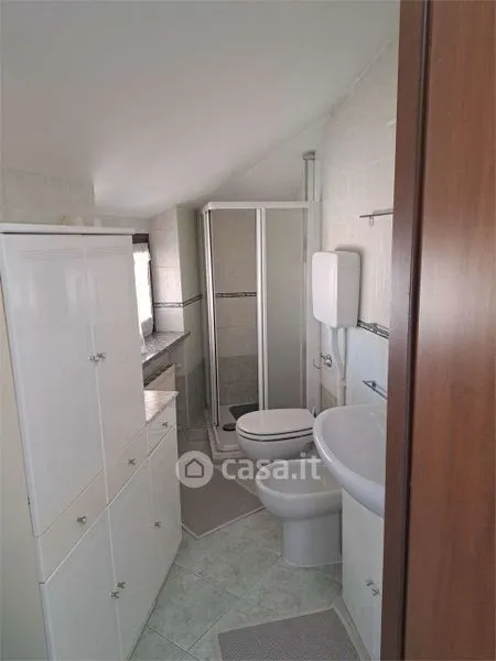 Vannitoad - Modern Flat with Balcony in Montegrosso d'Asti