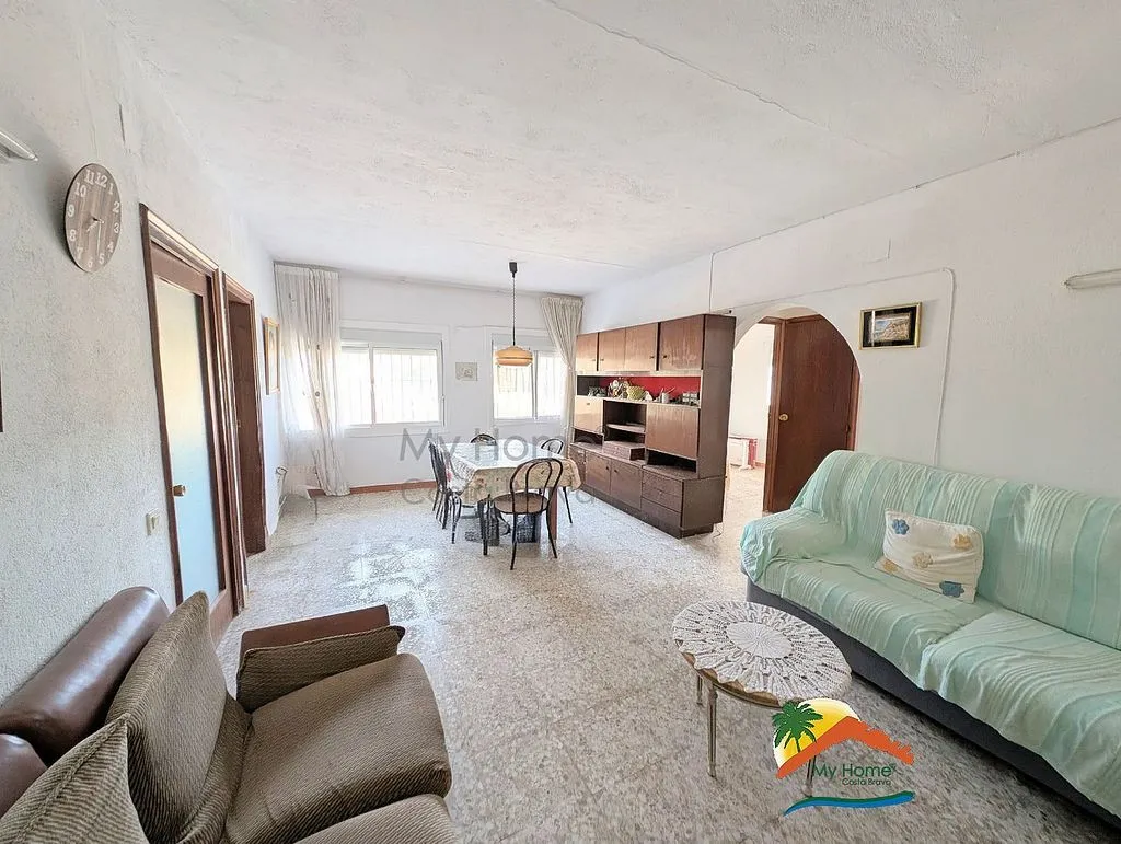 Soggiorno - Chalet with Pool and Terrace in Aiguaviva Parc