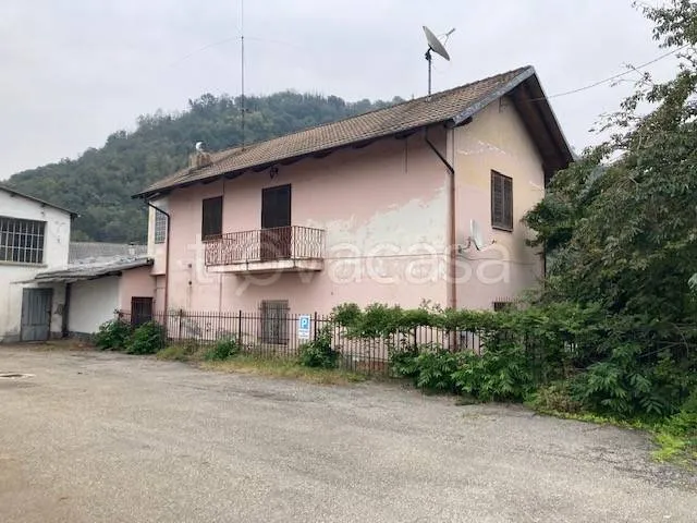 Extérieur - Casale with Garden and Balcony in Cavour