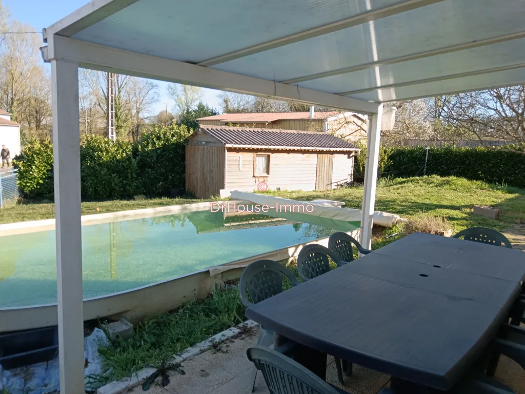 Bassein - 1970s House with Pool in Miramont-De-Guyenne