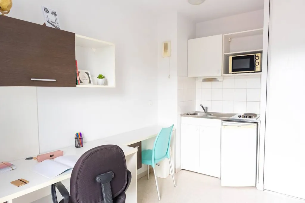 Köök - 18m² Studio with High-Speed Internet in Rouen