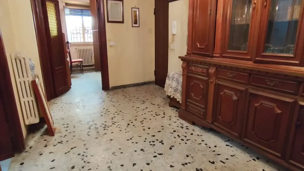 Esik - Bilocale with Private Garden in Rome